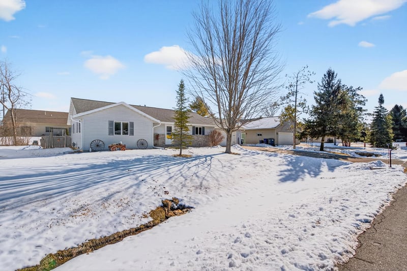 144 Baldwin Ct, Appleton, WI 54915