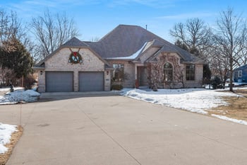 119 Main St, Wrightstown, WI 54180-1051