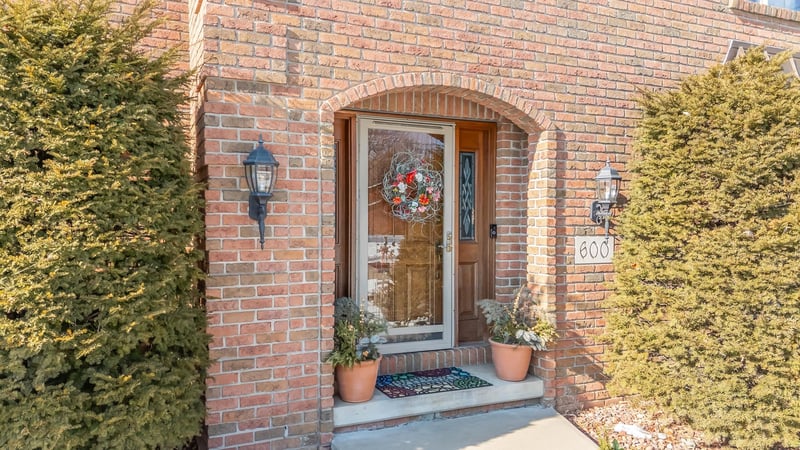 600 Woodcrest Dr, Appleton, WI 54915