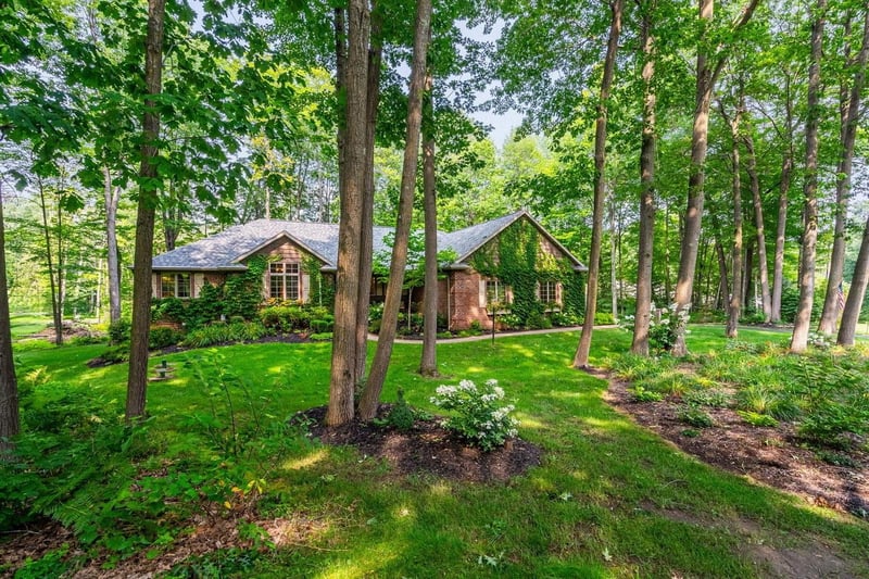 7068 Lone Oak Ln, Sobieski, WI 54171-9613