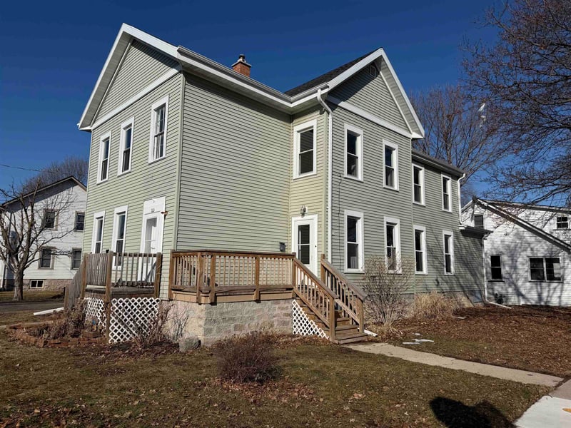 925 Minnesota St, Oshkosh, WI 54902-6441