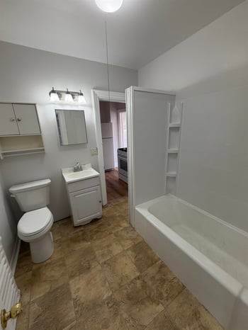 925 Minnesota St, Oshkosh, WI 54902-6441