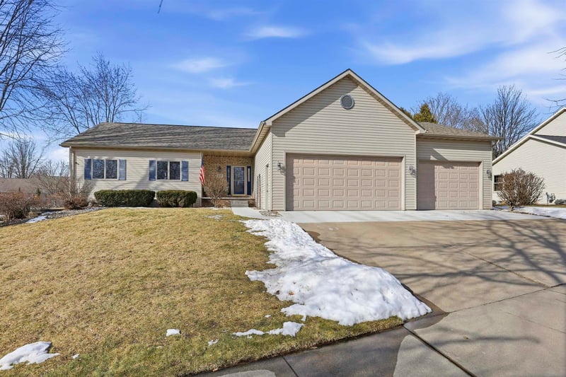 4207 Tigerlily Dr, Appleton, WI 54913