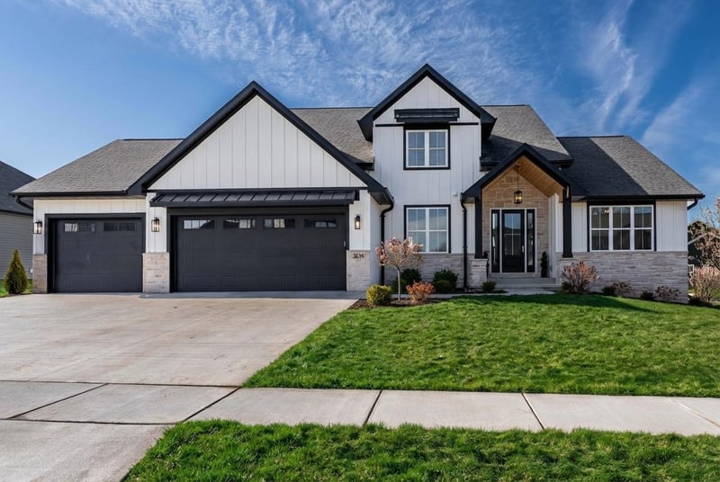 3014 Stone Fence Pl, Green Bay, WI 54311-2003