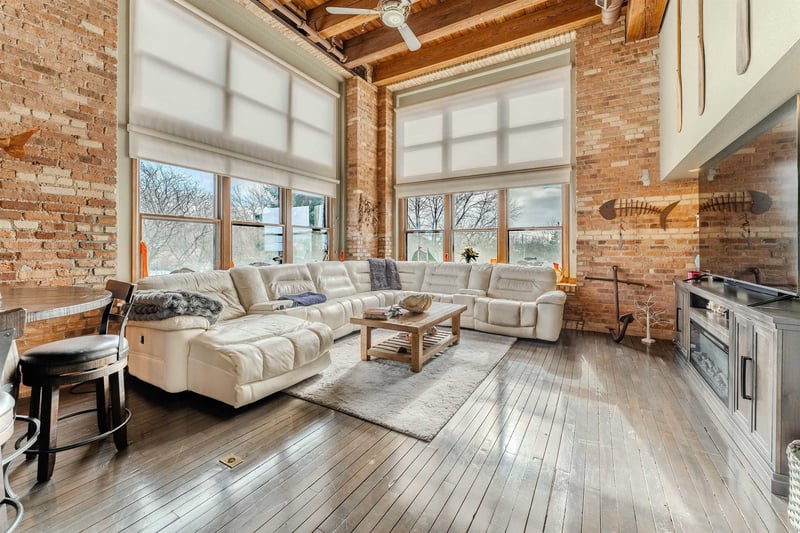 1545 Arboretum Dr #201, Oshkosh, WI 54901-2797