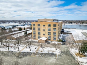 1545 Arboretum Dr #201, Oshkosh, WI 54901-2797