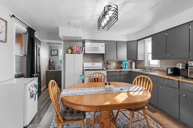 1419 Fox St, Oshkosh, WI 54902