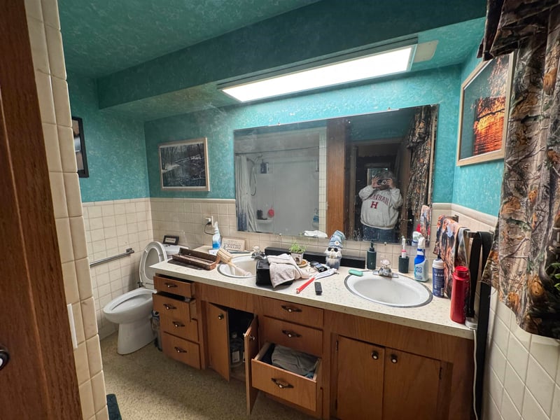 2033 Doty St, Oshkosh, WI 54902