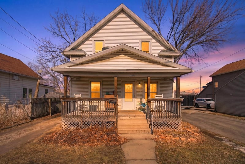 1008 9th Ave, Oshkosh, WI 54902