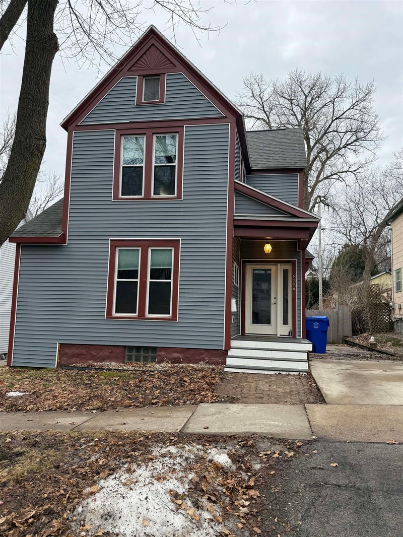 835 John St, Appleton, WI 54911