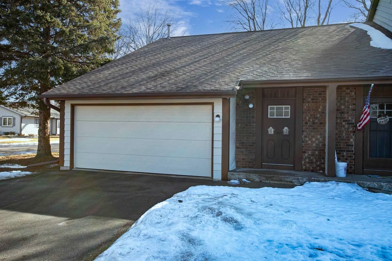 2895 4th St #2A, Appleton, WI 54914-4330