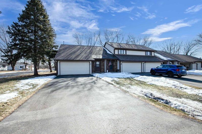 2895 4th St #2A, Appleton, WI 54914-4330