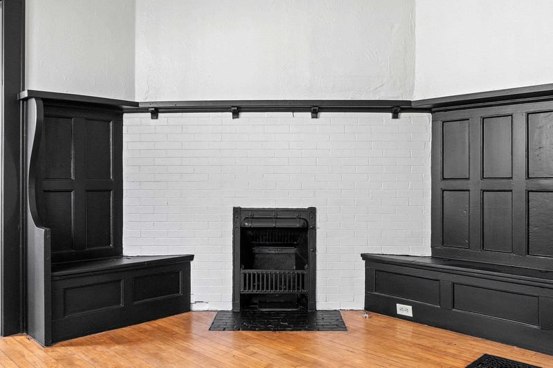 1207 Broadway St, Green Bay, WI 54304-2742