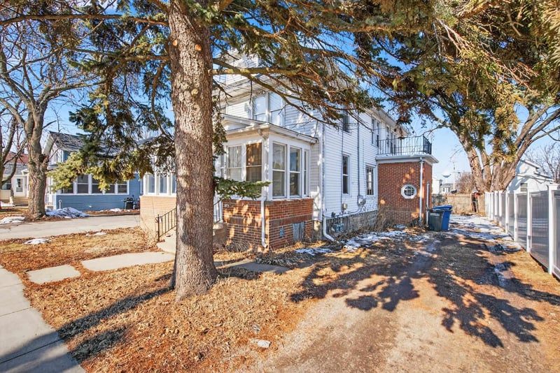 232 8th Ave, Oshkosh, WI 54902