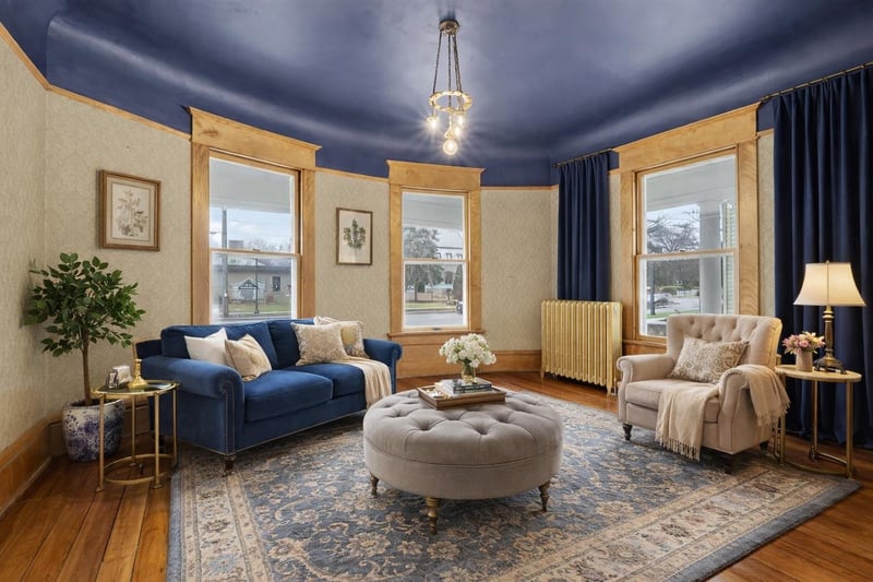 1133 Algoma Blvd, Oshkosh, WI 54901