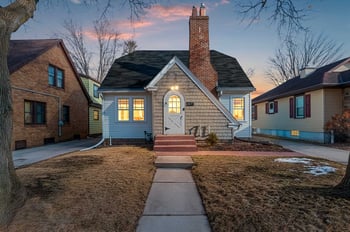 827 Catherine St, Green Bay, WI 54301-2324