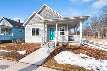 900 Greenwood Ave, Green Bay, WI 54304