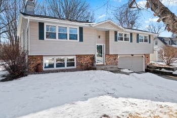 3869 Silver Bow Dr, Green Bay, WI 54313-8770