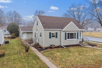 1202 Cleveland St, Green Bay, WI 54304-2550