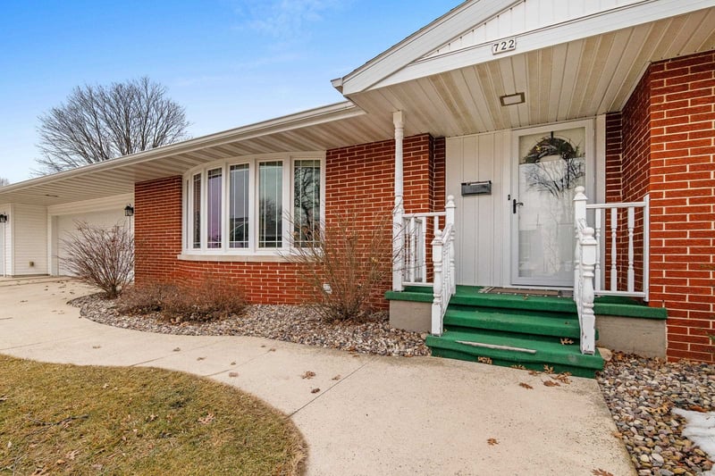 722 Lee Ave, Brillion, WI 54110
