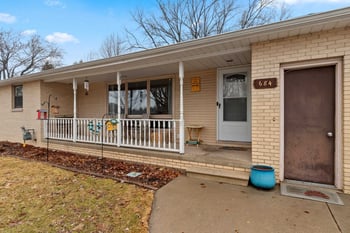 684 Lida Ln, Green Bay, WI 54304-4553