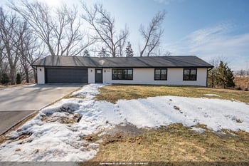 2039 Lone Grove Ave, Green Bay, WI 54303