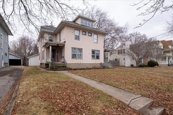 1119 Wisconsin St, Oshkosh, WI 54901
