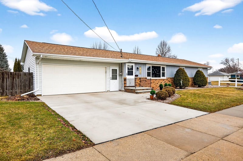 1428 Pershing St, Appleton, WI 54911