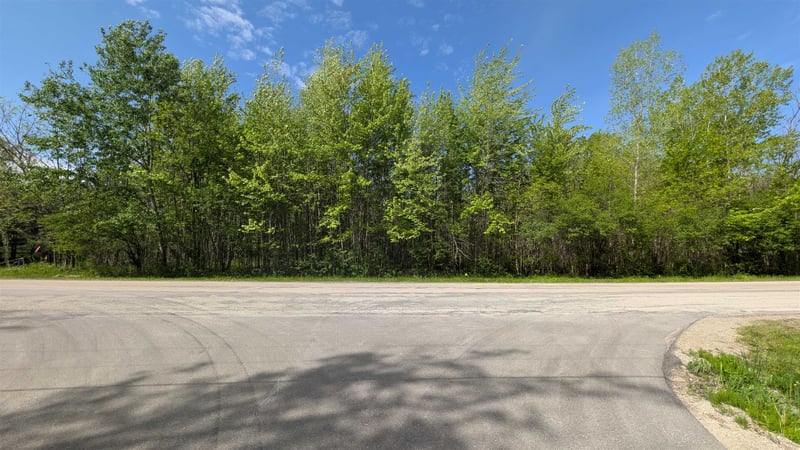 Emery Ln, Kaukauna, WI 54130