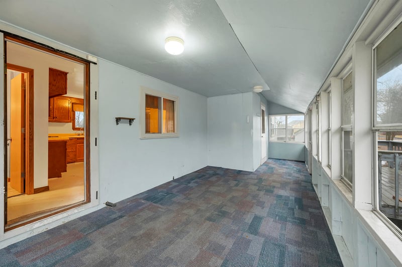 4907 Ball Park Rd, Little Suamico, WI 54141