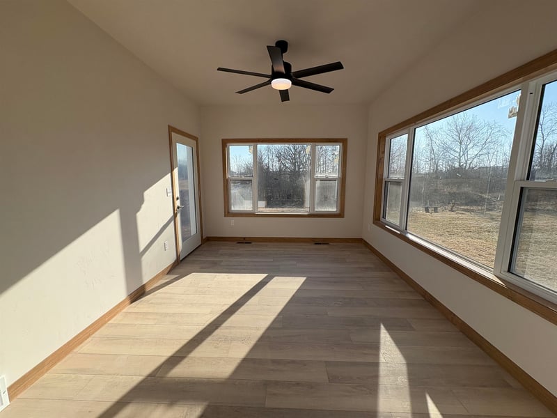 3117 Lazy Oak Ct, Green Bay, WI 54311