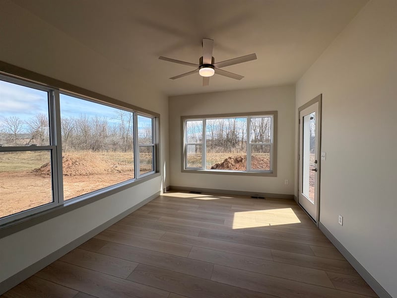 3141 Lazy Oak Ct, Green Bay, WI 54311