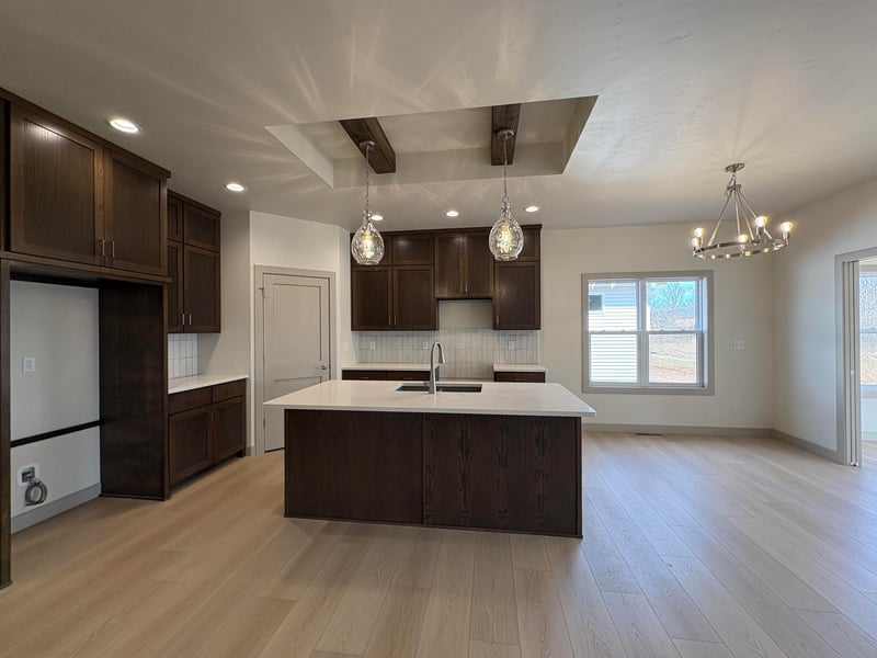 3141 Lazy Oak Ct, Green Bay, WI 54311