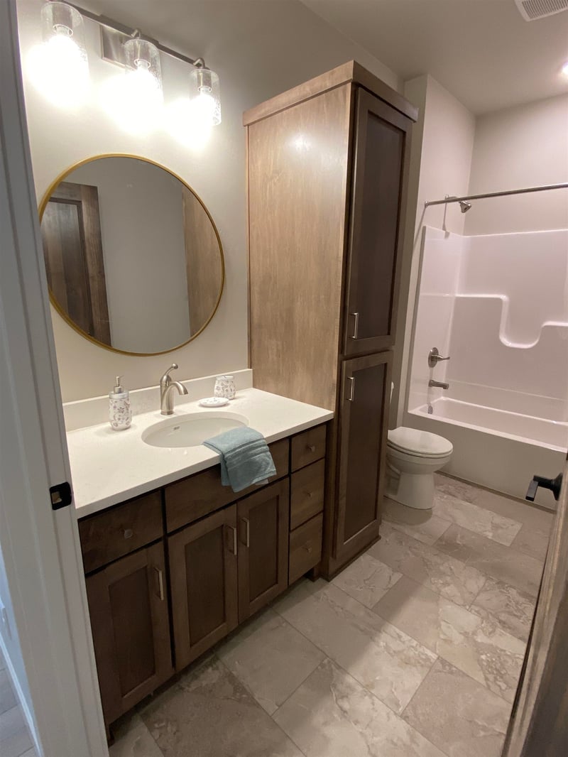 3141 Lazy Oak Ct, Green Bay, WI 54311