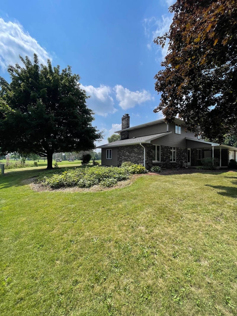 3076 Inverness Ln, New Franken, WI 54229-9769