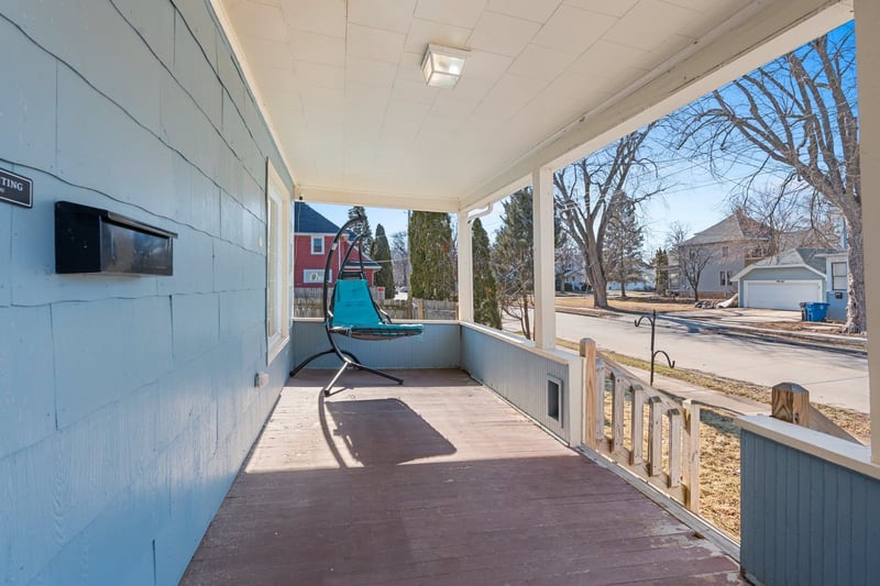 1214 Grand St, Oshkosh, WI 54901-3828