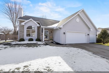 3607 Mighty Oak Trl, Green Bay, WI 54313