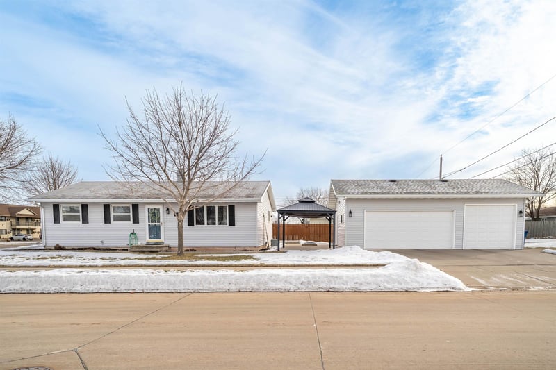 1775 Lombard Ave, Oshkosh, WI 54902-4113