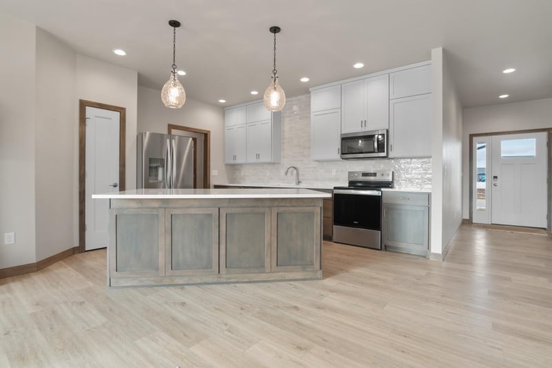 2513 Tipperary Trl, De Pere, WI 54115-8823