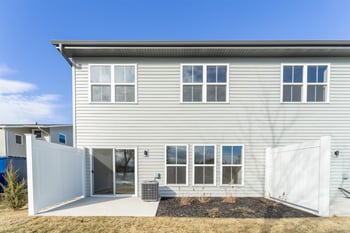 1084 20th Ave, Oshkosh, WI 54902-6618