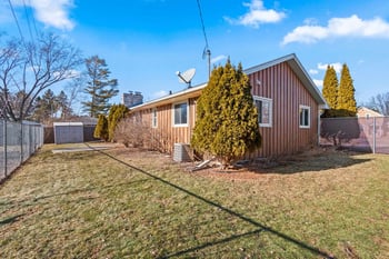 1491 Shawano Ave, Green Bay, WI 54303