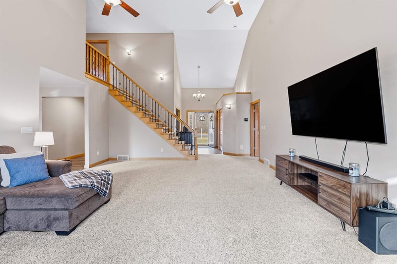 4175 Twilight Ct, Oshkosh, WI 54904-6923