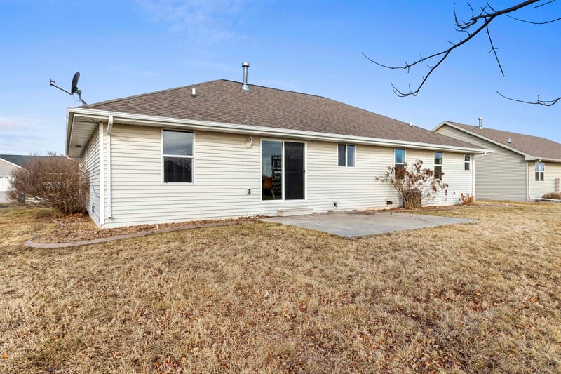 2135 Melcorn Cir, De Pere, WI 54115