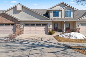 1274 Bayport Ter, Green Bay, WI 54313