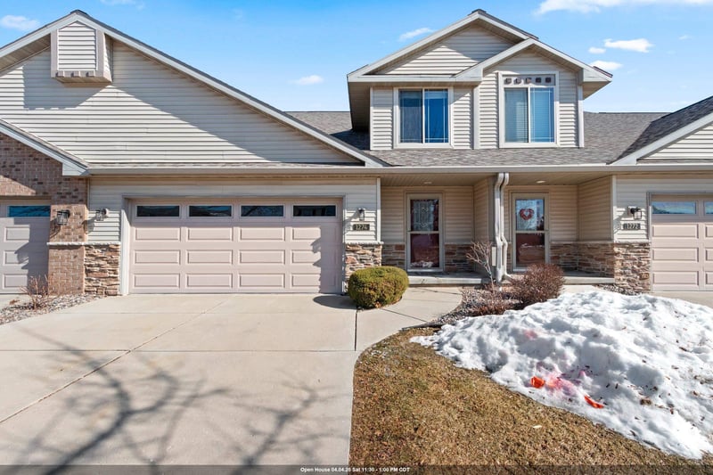 1274 Bayport Ter, Green Bay, WI 54313