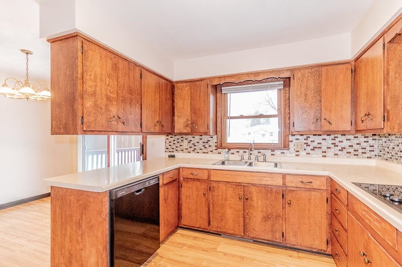 3514 1st Ave, Appleton, WI 54914-1126