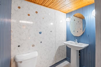 1626 Lilac St, Green Bay, WI 54302