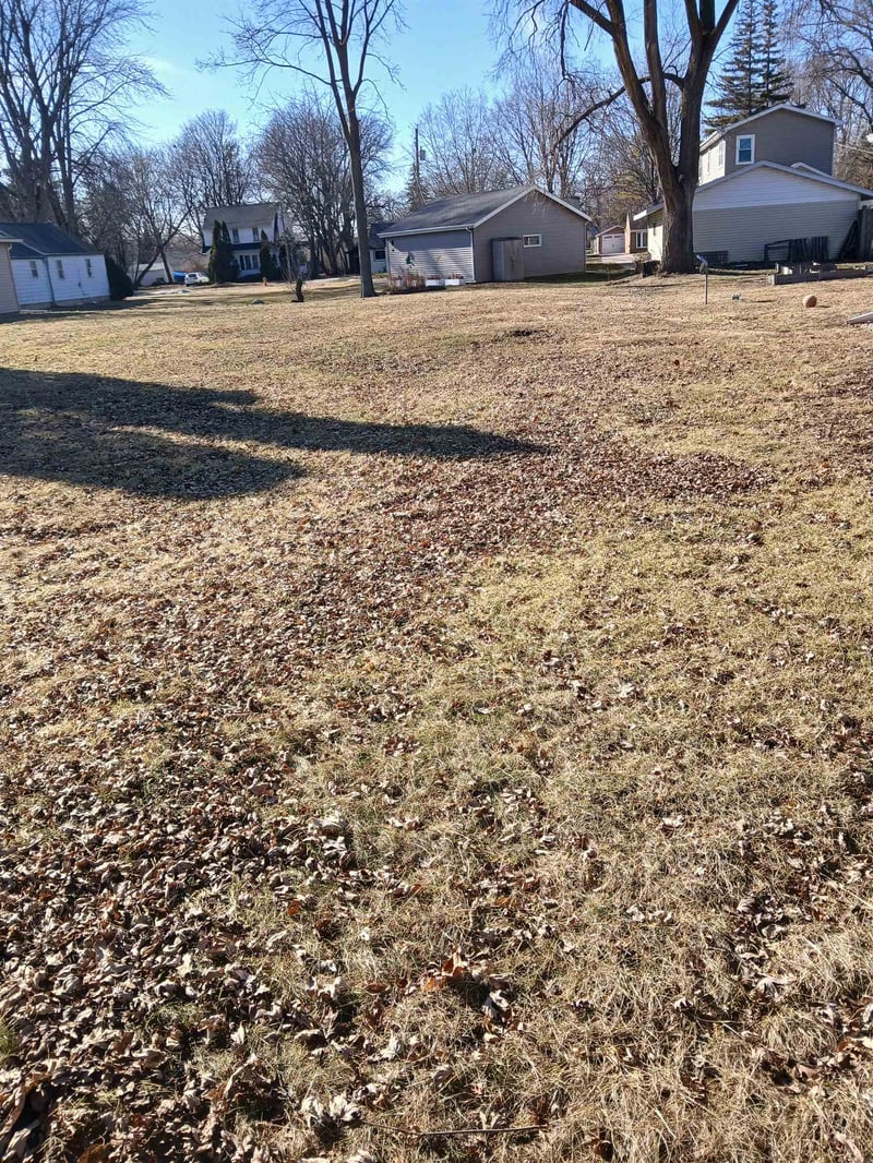 1831 Olive St #17, Oshkosh, WI 54901