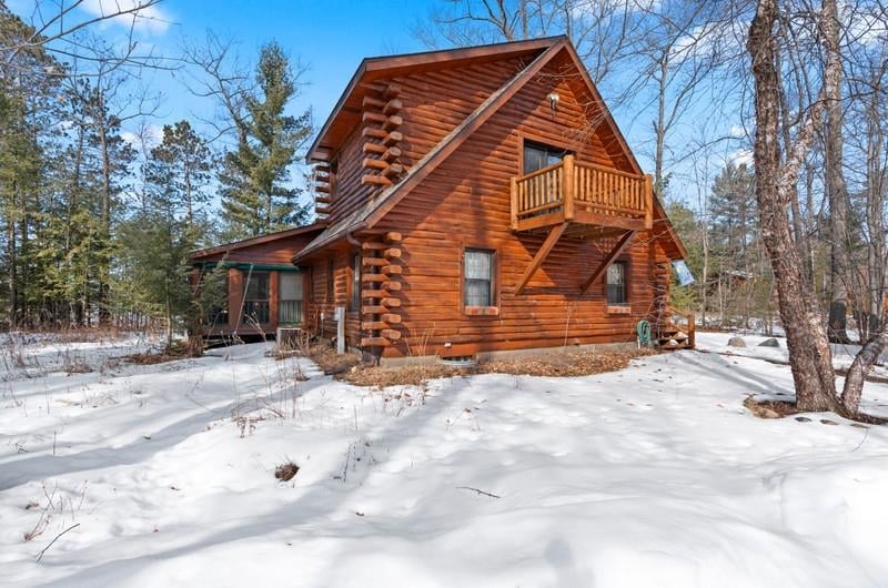 15549 Spur Ln, Mountain, WI 54149