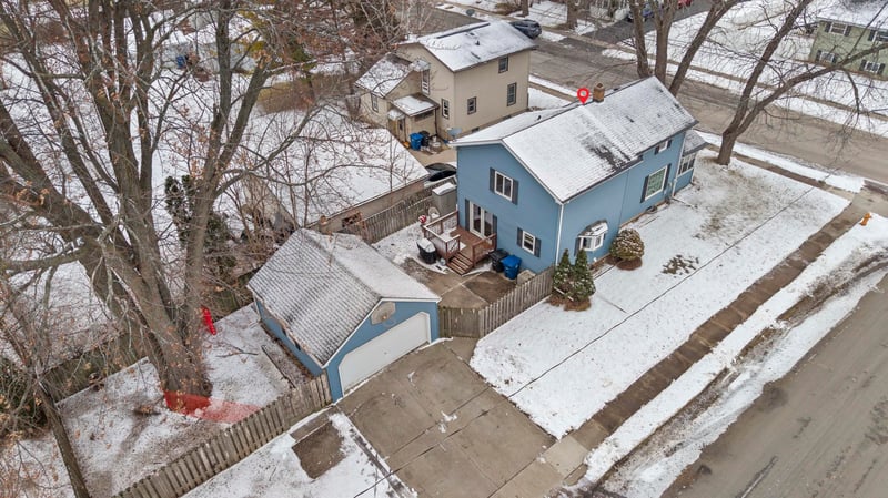 1846 Sheridan St, Oshkosh, WI 54901-2179